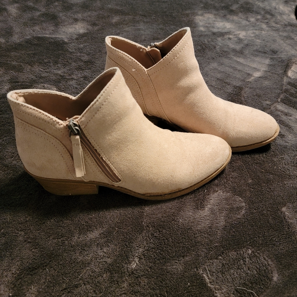 Nude booties